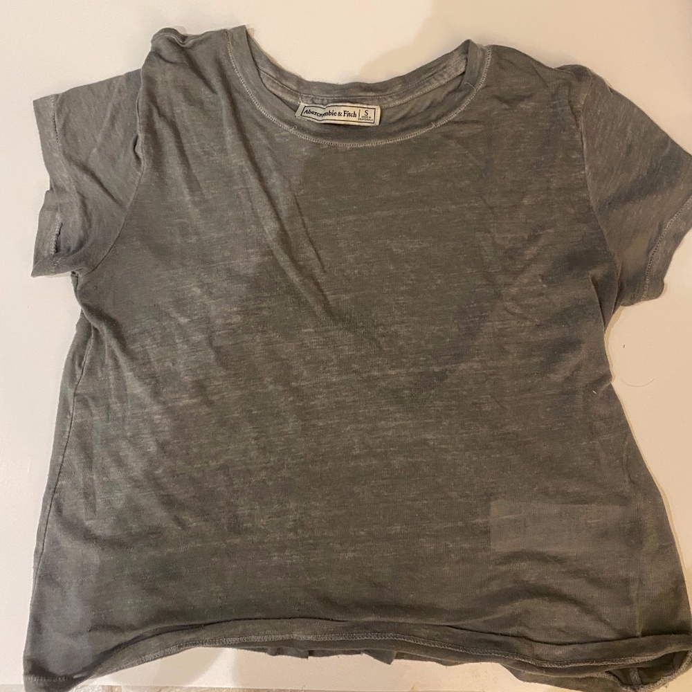 Abercrombie and fitch t-shirt